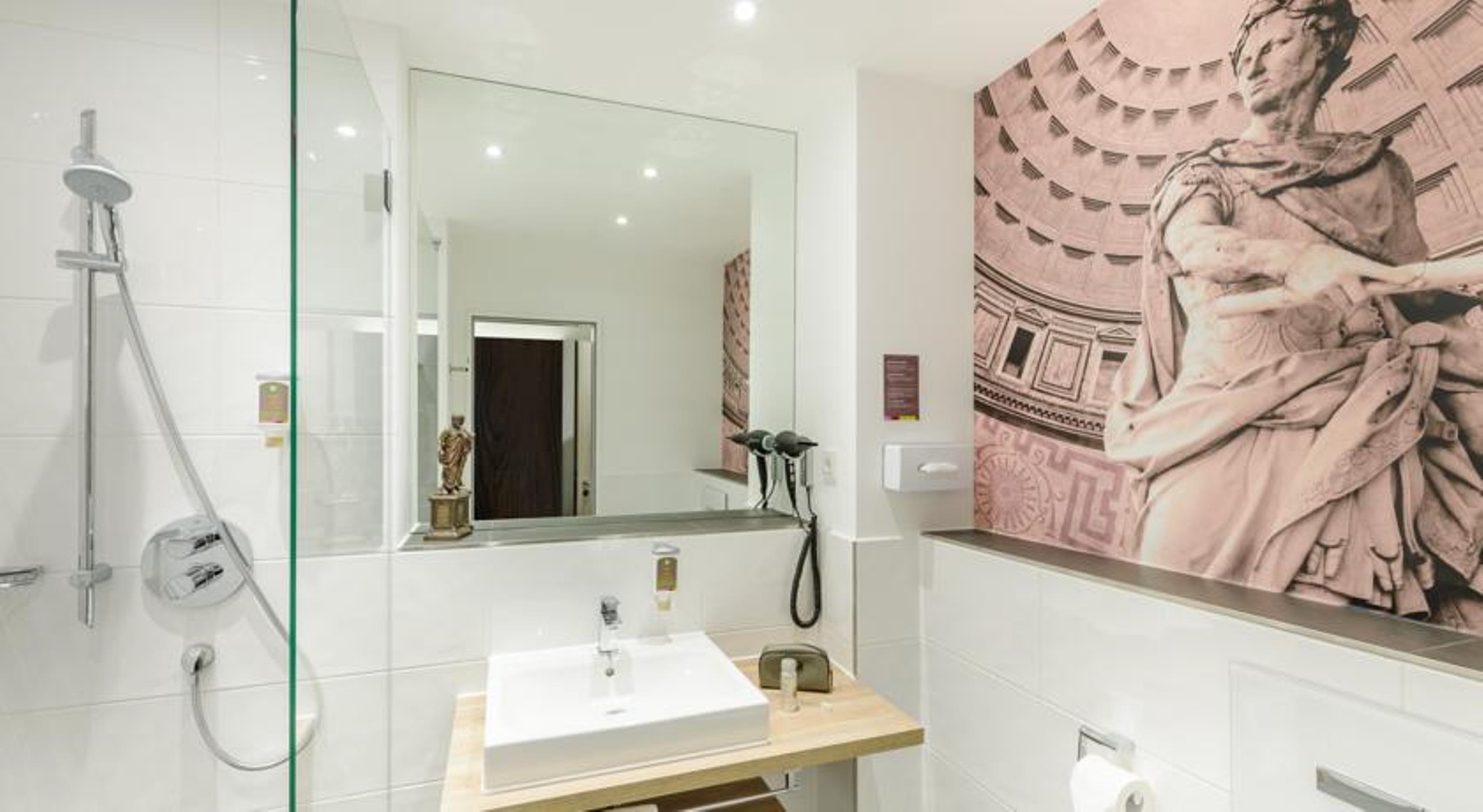 Ibis Styles 3*